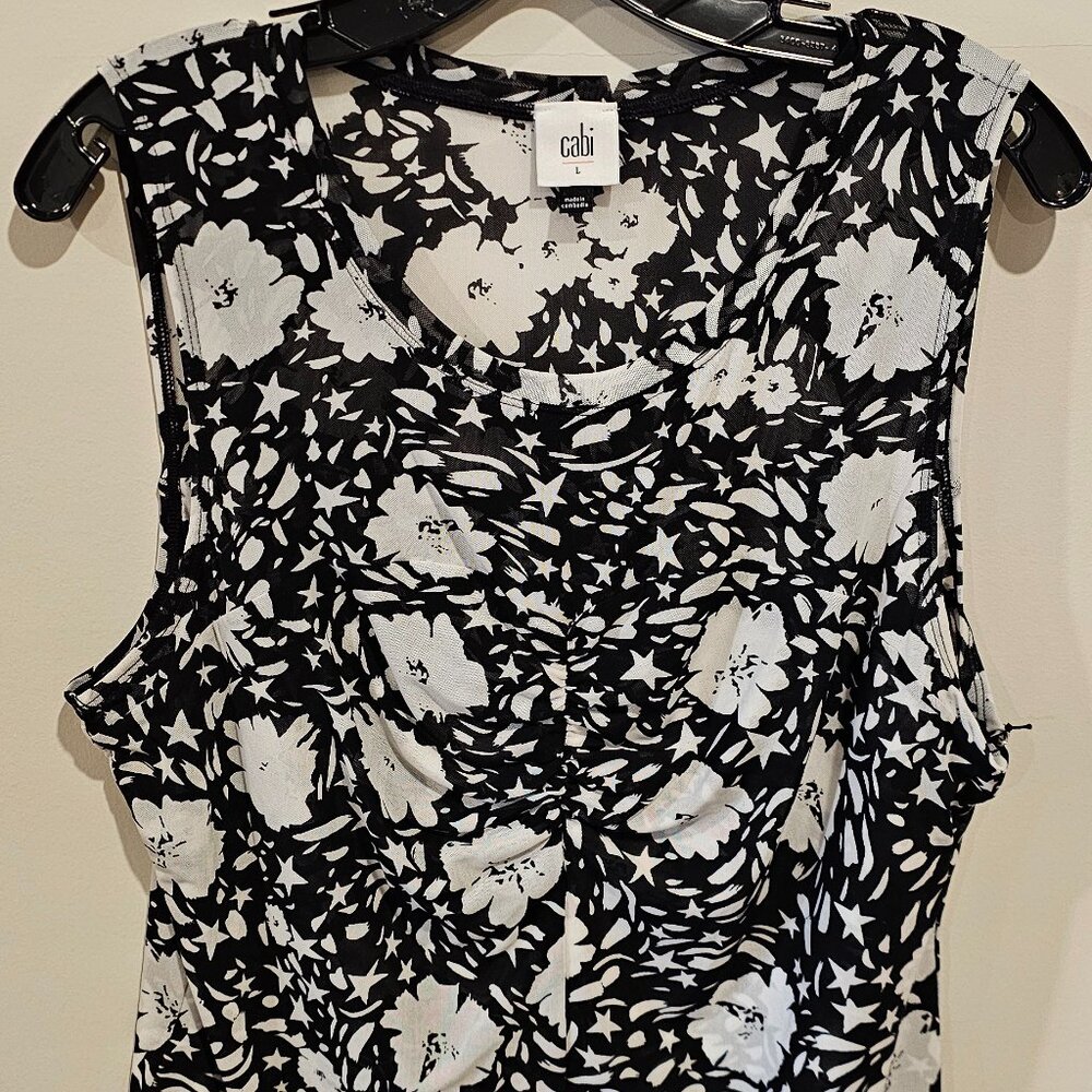 CAbi Style #6105  -  Flower Burst Top  - Size L